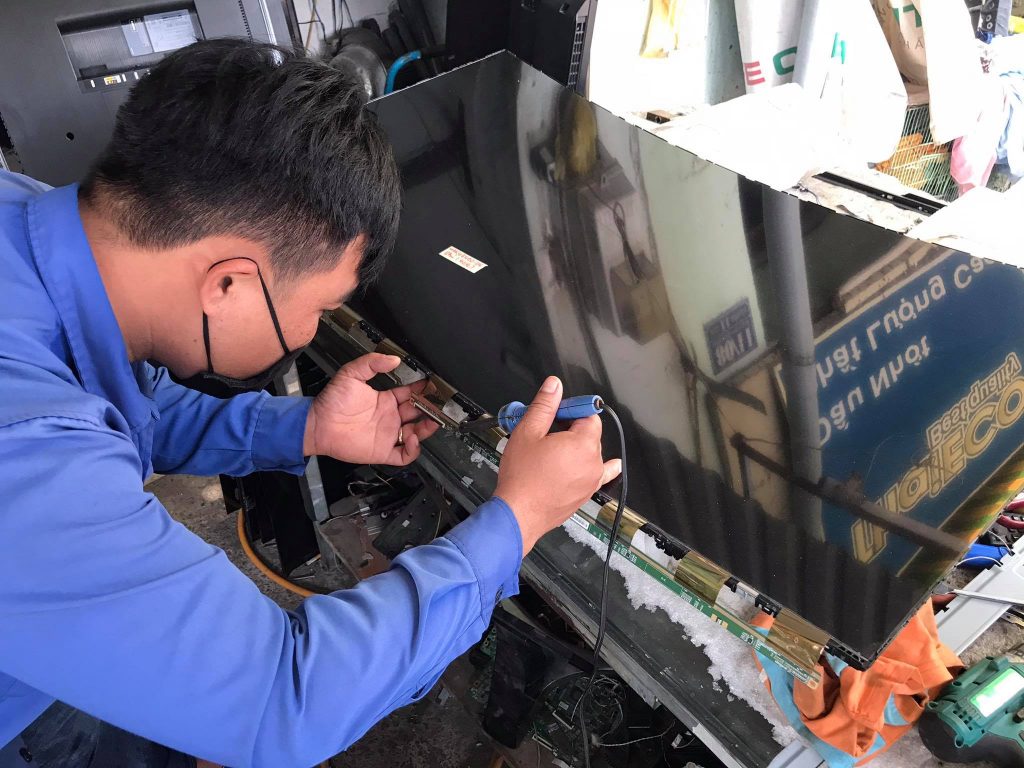 Sửa Tivi Tại Nhà TP.HCM – Uy Tín, Nhanh, Giá Rẻ